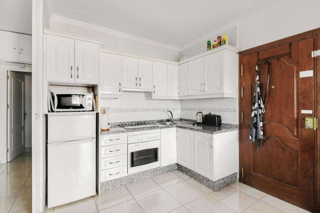 Capistrano Village, 1 Bedroom + Free Wi-Fi Nerja Ngoại thất bức ảnh
